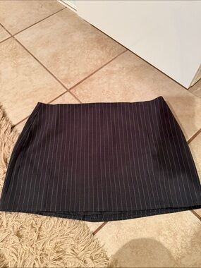 Third Charm Pinstripe Grey Mini Skirt size L